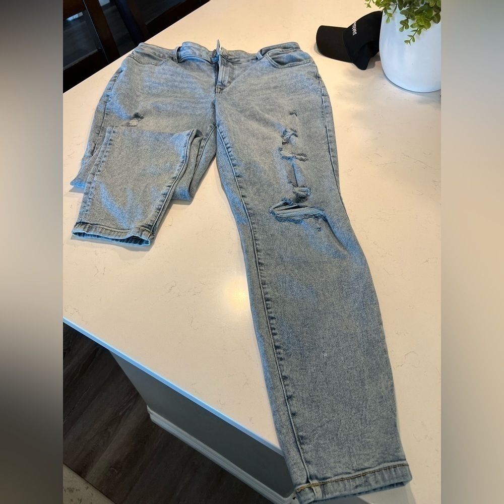 MAURICES high rise jeans size XL